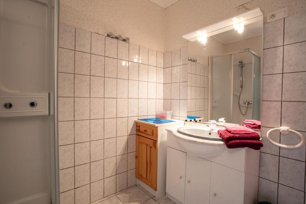 Le Mont Guillaume - 1 Chambre Terrasse Et Jardin Apartment Saint-Andre-d'Embrun Ngoại thất bức ảnh